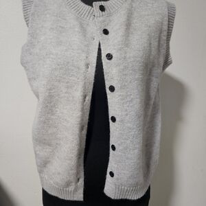 Gray Button-Up Sleeveless Cardigan